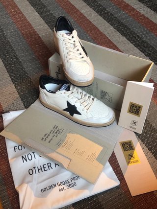 Golden Goose Sneakers Blancas y Negras 42