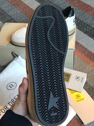 Golden Goose Sneakers Blancas y Negras 42