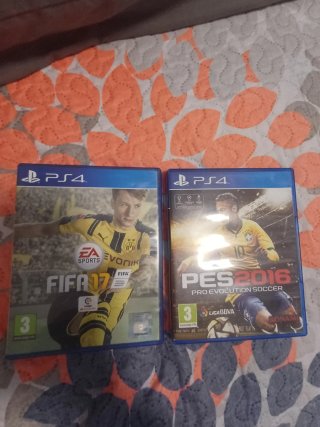 PS4 (PlayStation 4) con 2 mandos