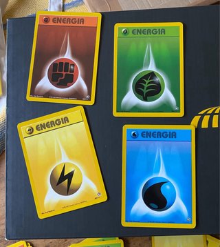 27 Carte Pokémon Neo Genesis