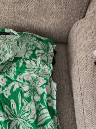 Vestido verde y blanco floral