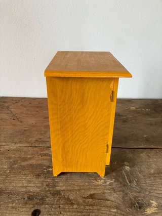 Mobiletto Vintage Porta Uova o Candele