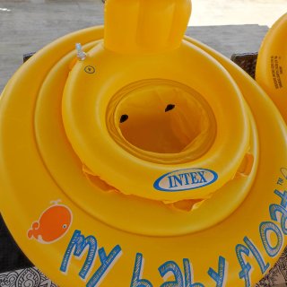 Flotadores infantil amarillo con asiento 3 unidade