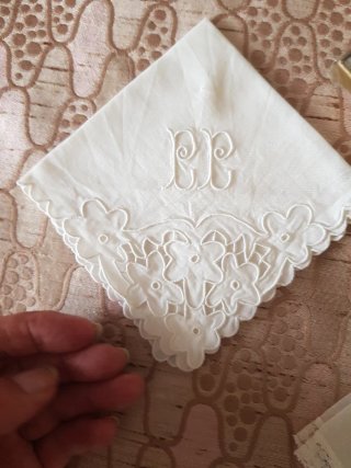 Lote de 6 pañuelos de tela bordados a mano