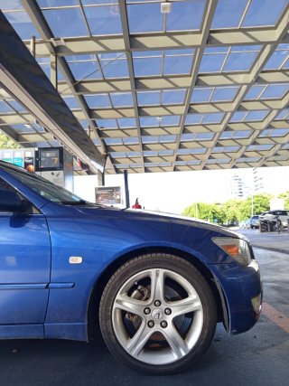 Lexus IS 2002