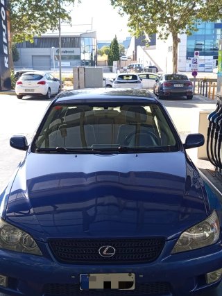 Lexus IS 2002