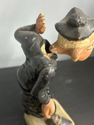 Figura cerámica sacerdote 17 cm