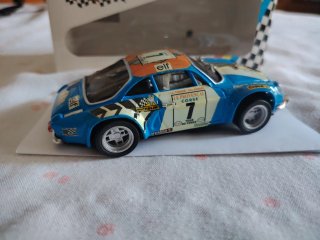 Scalextric Team Slot Alpine Renault Elf