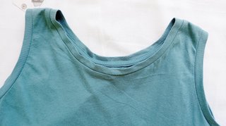 Camiseta top sin mangas espalda descubierta