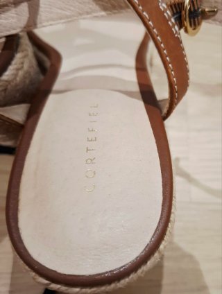 Sandalias cuña de piel