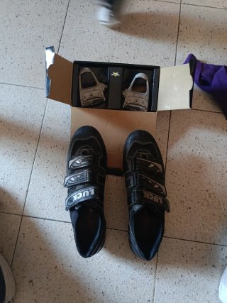 Zapatillas y calas carretera LUCK