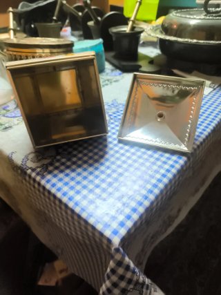Latas vintage decoradas