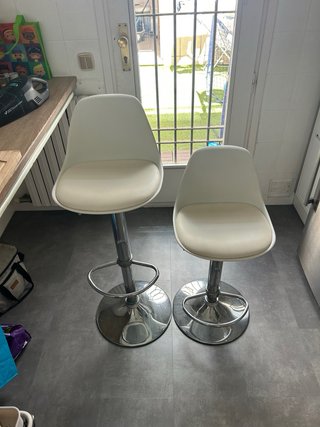 2 Taburetes Altos Regulables Blancos