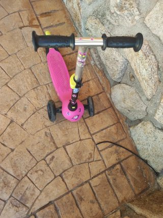Patinete infantil rosa Decathlon