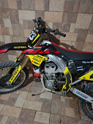 Suzuki RMZ 450 Motocross 2016