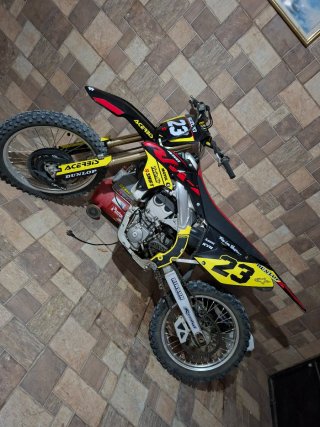 Suzuki RMZ 450 Motocross 2016