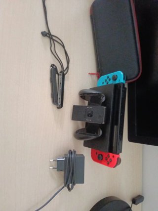 Nintendo Switch con funda