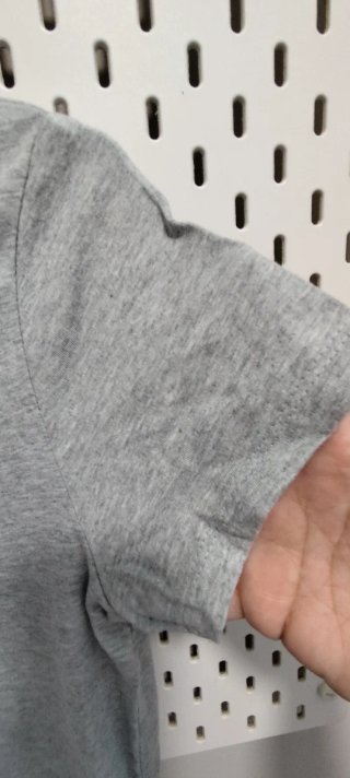 Camiseta Levi's Gris Mujer