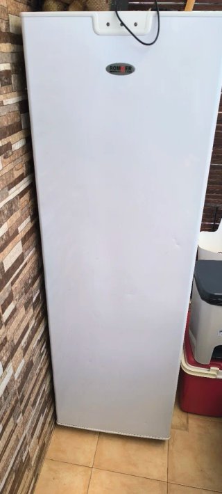 Refrigerador vertical blanco