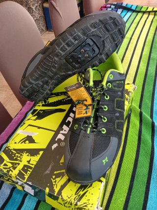 Zapatillas Ciclismo Nuevas Talla 44