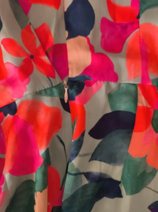 Mono de vestir estampado floral