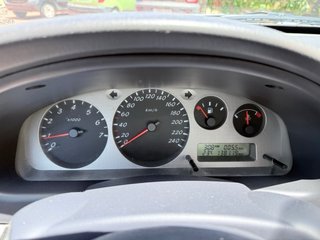 Nissan Almera 2003
