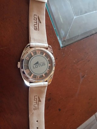 Reloj Tous Analógico Blanco y Dorado