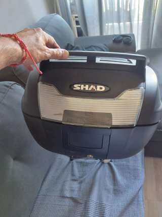 Baúl moto con anclajes Xciting 400i