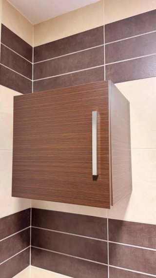 Conjunto de mueble de baño madera y blanco