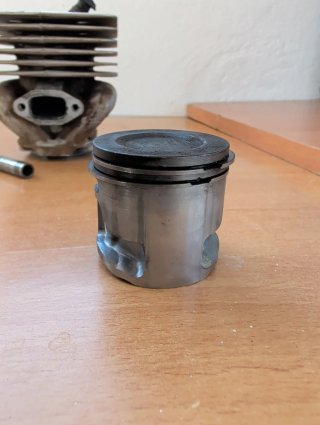 Cilindro y pistón Husqvarna 555