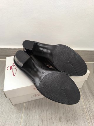 Zapatos de azafata/salón negros nuevos