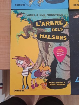 Llibres Agus i els Monstres