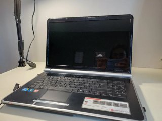 Portátil Packard Bell Easynote LJ75