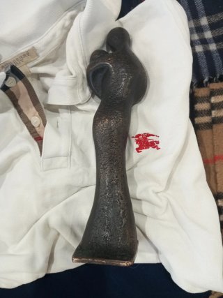 Figura de bronce madre e hijo