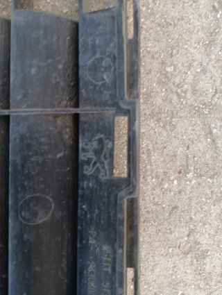 Rejilla Paragolpes Delantero Peugeot 206 GTI