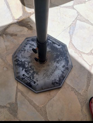 Sombrilla de jardín con soporte