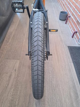 Bicicleta BMX 20 Negra y Naranja