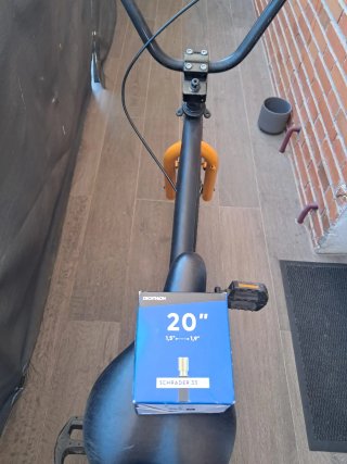 Bicicleta BMX 20 Negra y Naranja