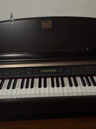 Piano Yamaha Digital CLP Clavinova con Banqueta