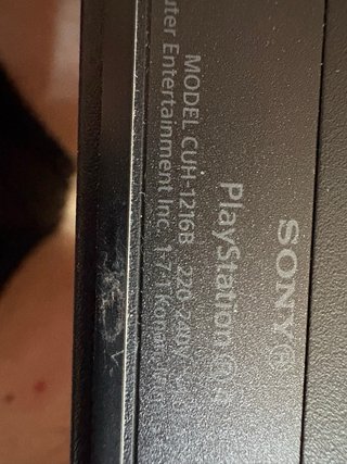 PS4 1TB + Mando + 4 Juegos + Blu-ray