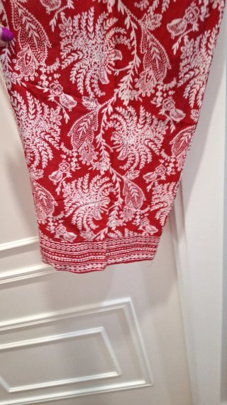 Pantalón Estampado Rojo Talla L