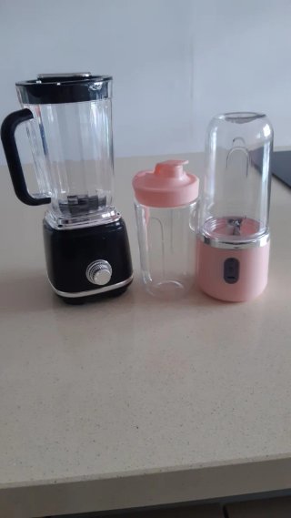 Batidora Orio portátil y vaso para llevar
