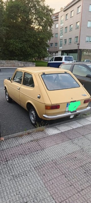 SEAT 127 1996