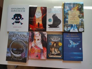 Lote 8 libros de fantasía y juvenil
