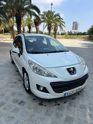 Peugeot 207 2010