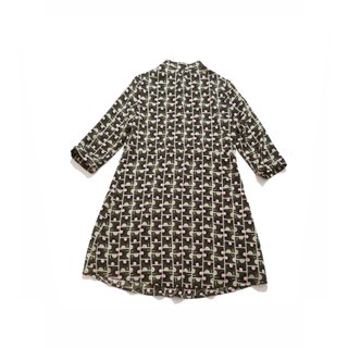 Teria Yabar / Vestido estampado cuello mao M