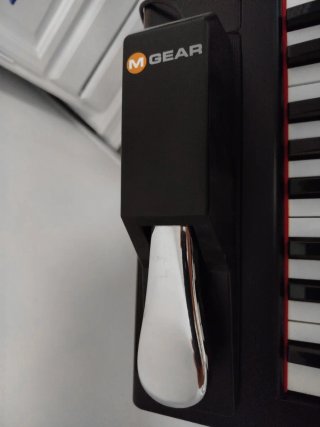 Piano Thomann SP-320 con soporte, cascos, pedal..