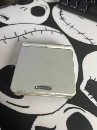 Nintendo Game Boy Advance SP Plata