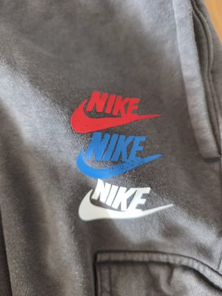 Pantalones Nike Talla M niño