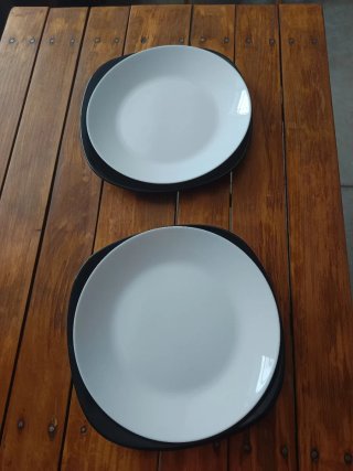 Set 2 Piatti Black end White